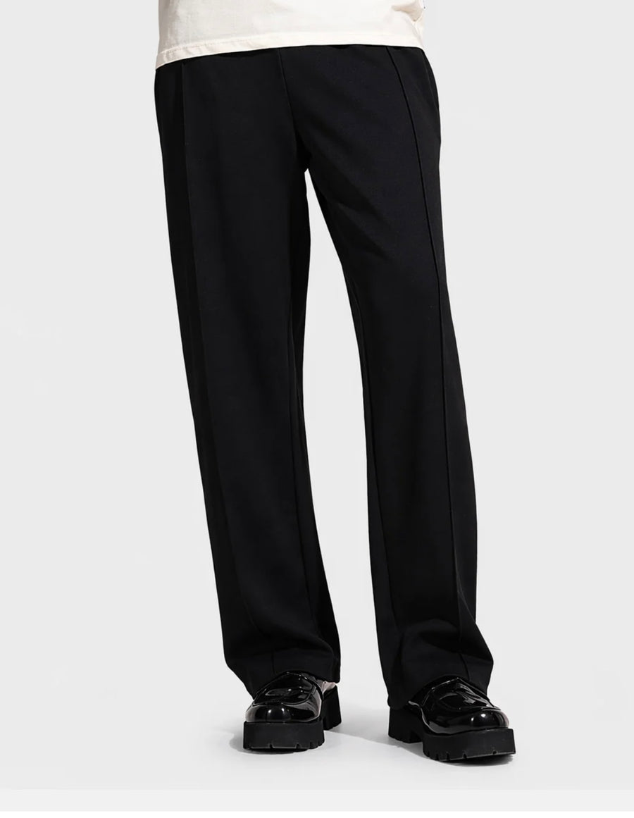 BLACK PLEATED TROUSER